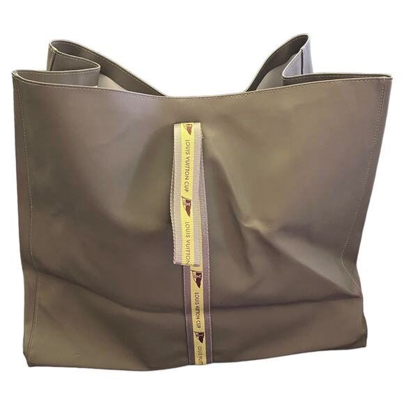 Louis Vuitton 2003 Gray LV Cup Limited Edition Vinyl Shopper Purse - Picture 3 of 11